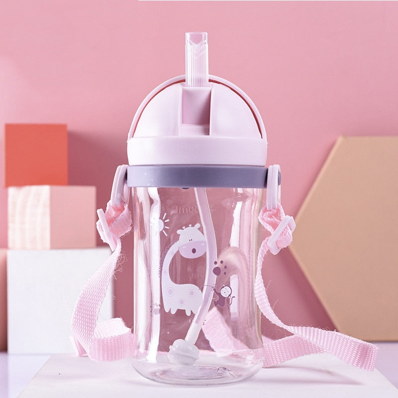 赤ちゃん用の水筒